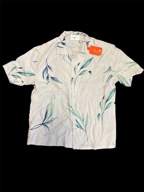 YoungLa button up Mens Shirt Size: Medium NWT